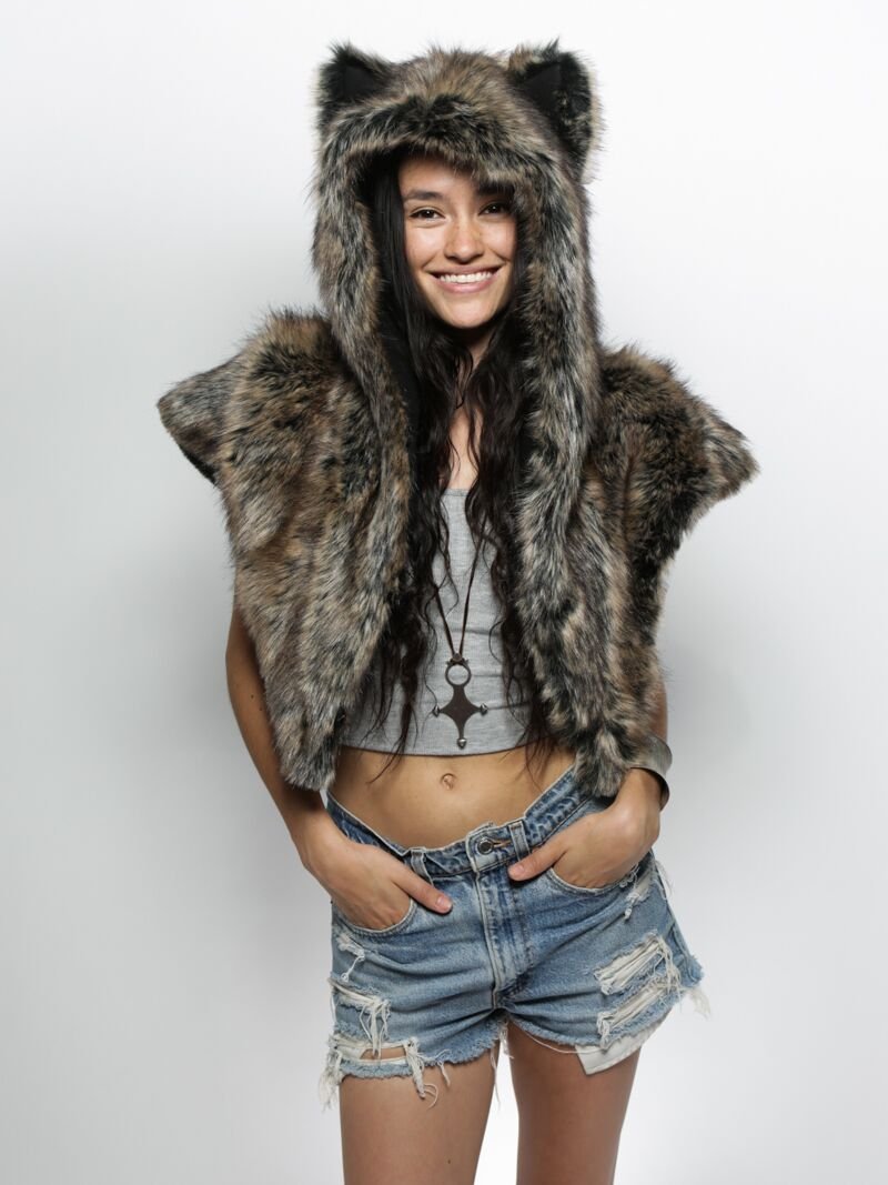 DIRE WOLF FAUX FUR SHAWL (M & W))