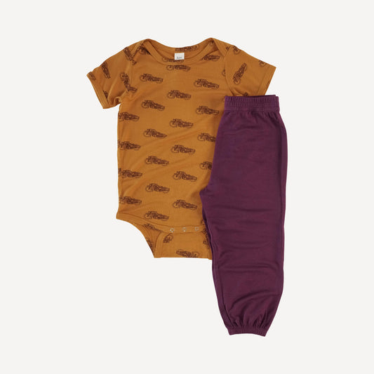 Short Sleeve Lap Neck Bodysuit (H401)(all Sizes, All Colors) AND Short Sleeve Ringer Tee (W416)(all Sizes, All Colors)
